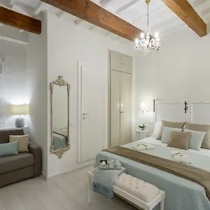 Apartment Accademia Gallery Charming, Florence